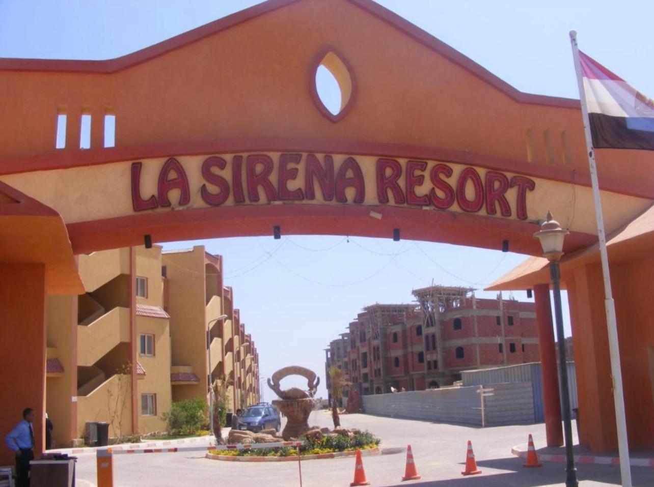 La Sirena Double Room With Mountain View, Families And Couples Only, Extra Of 150 Egyptian Pounds Per Person Per Stay ,To Be Paid To The Resort Ain Sukhna Eksteriør billede